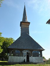 Wooden church, Răstoci , Photo: WR